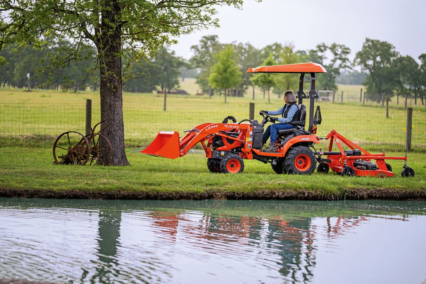 BX2680 / LA344 Loader / FDR1672 Grooming Mower