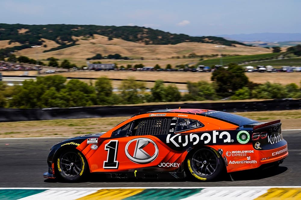 Kubota Extends Trackhouse Racing Sponsorship Through 2025 Season