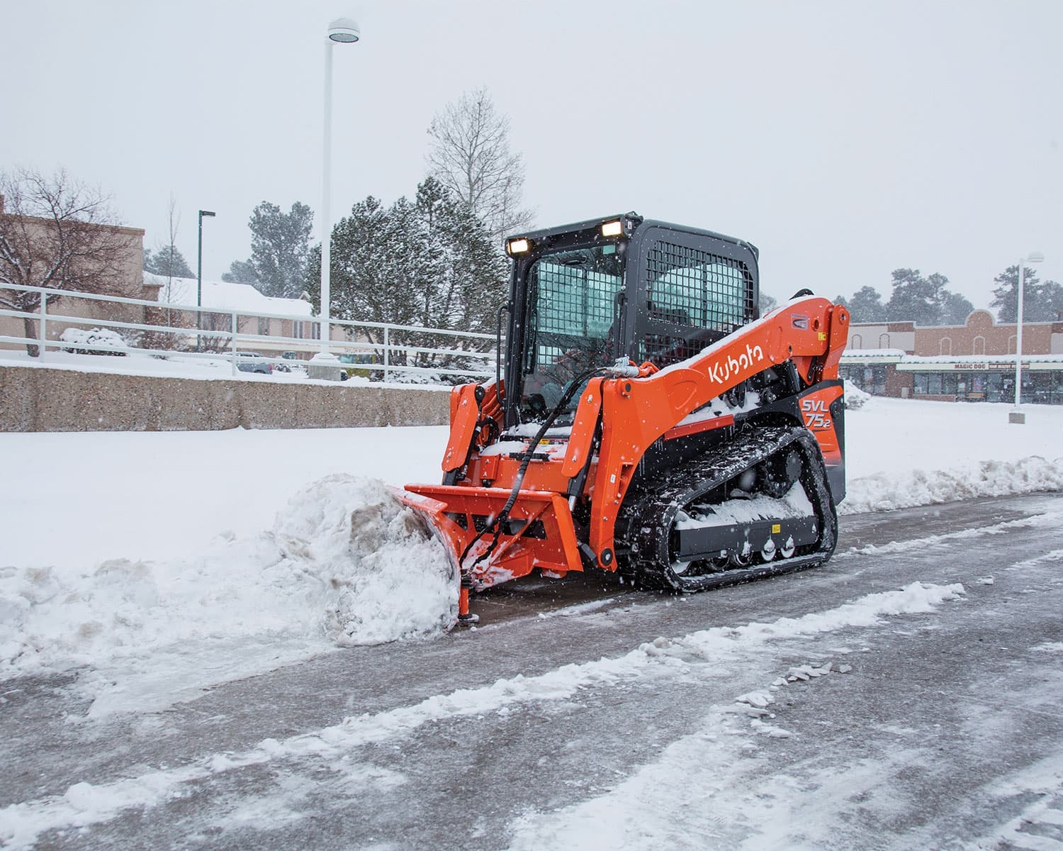 SVL75-2AngleBladeSnow-01.jpg