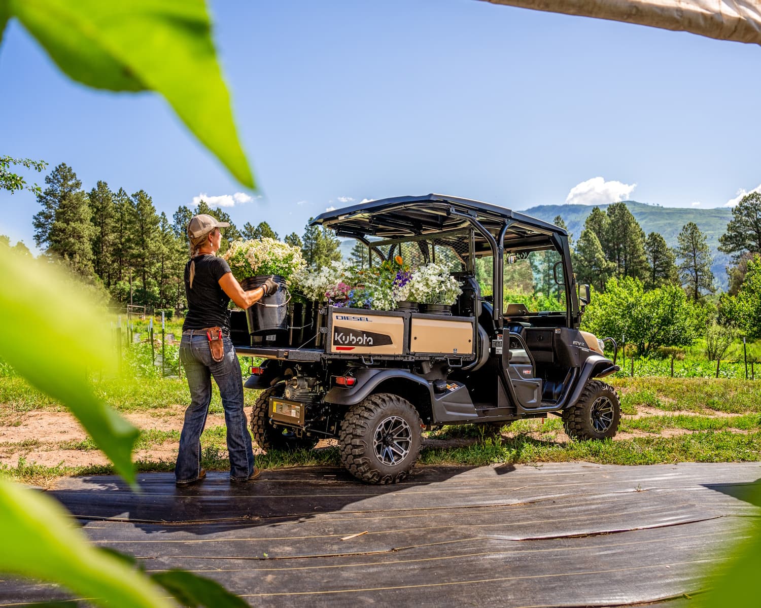 RTV-X_crew_sand_2024_Colorado_035_Retouched.jpg