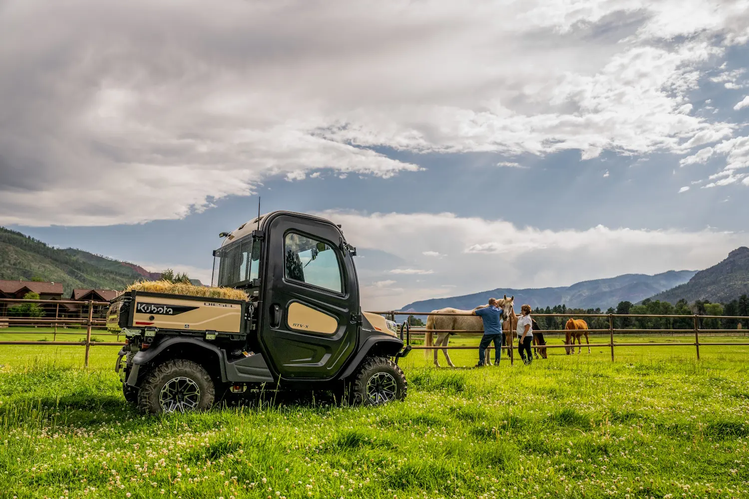 RTV-X_cab_sand_2024_Colorado_170_Retouched.jpg