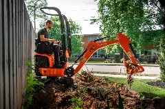 U10-5 Excavator_Fenceline