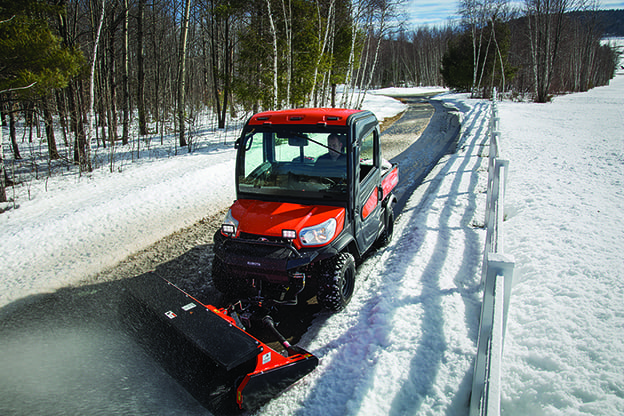 RTV_X1100C_Snow_Broom_1_L