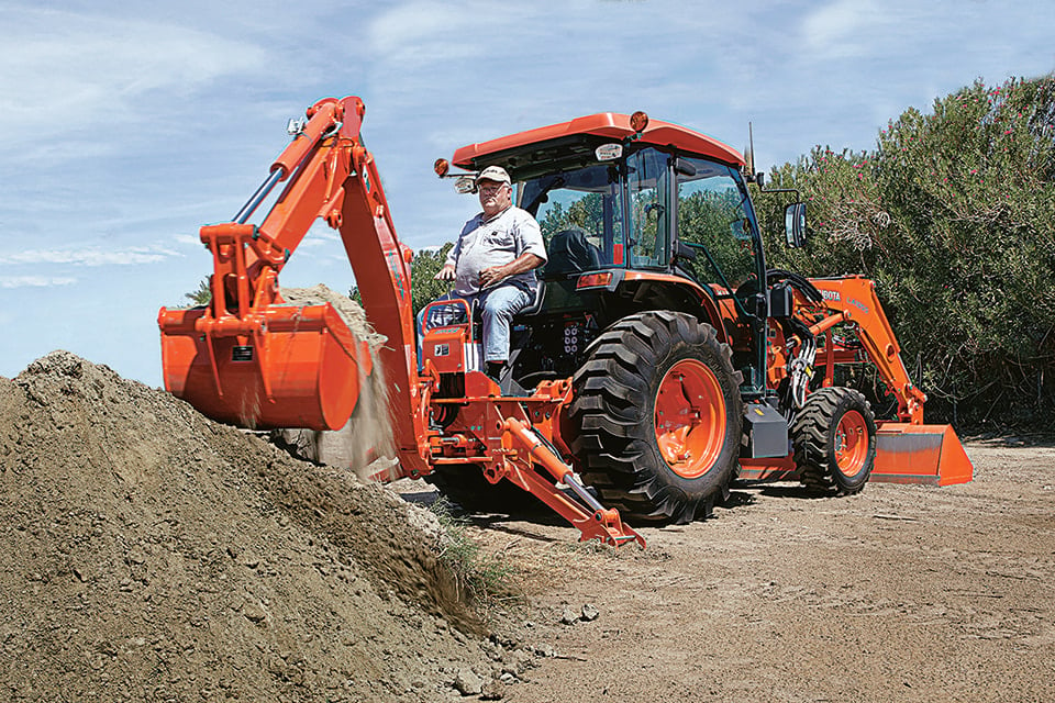 L6060-backhoe_cab_M