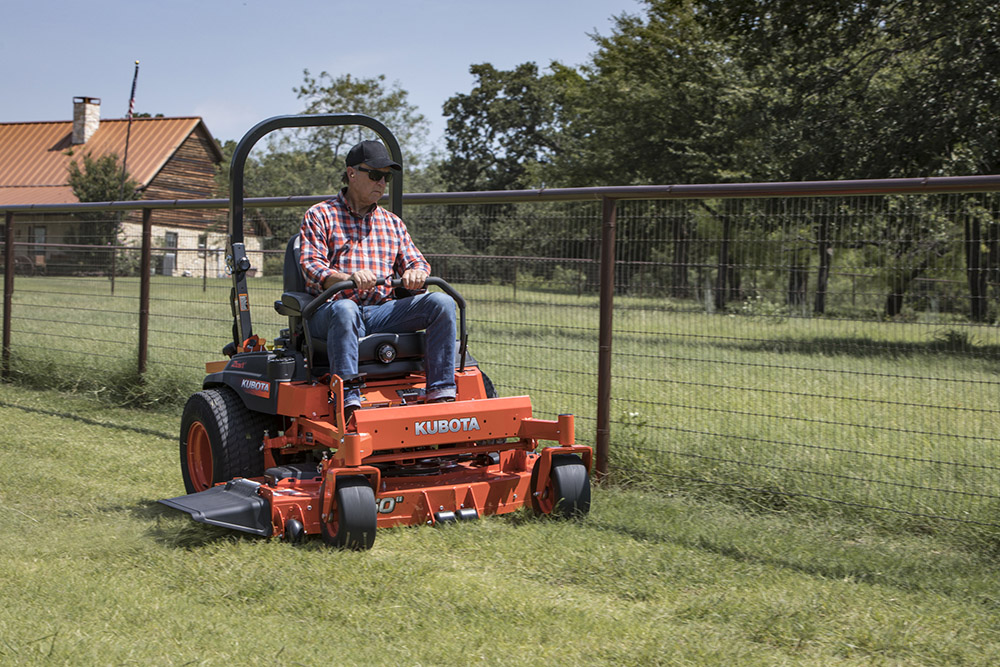 Brothers Implement Co. Inc. Kubota Showroom Zero Turn Mowers